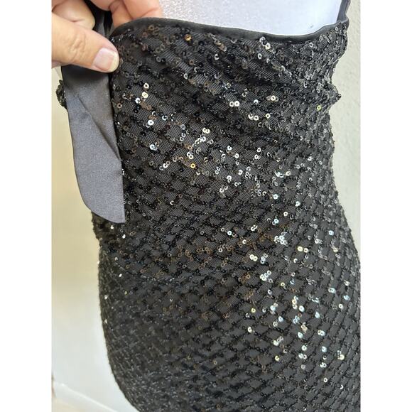 NWT~BELLE POGUE Women's Halter Top L Black Sequins Party Witchy Goth Tank Bling - Picture 7 of 12
